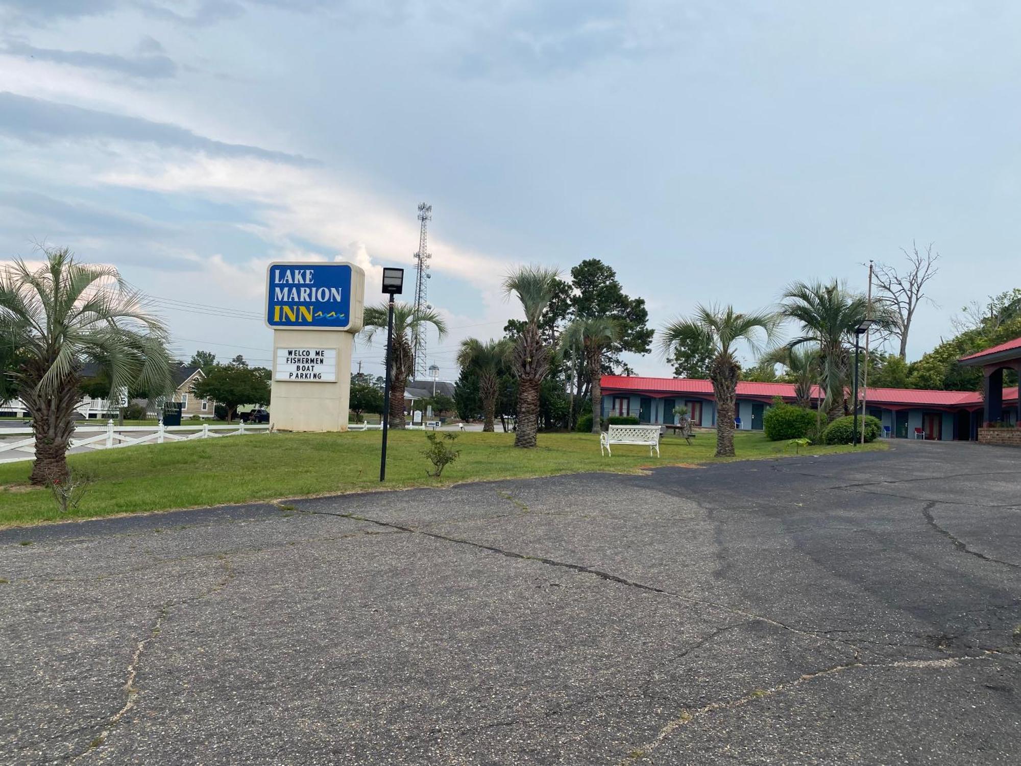 Lake Marion Inn Santee Kültér fotó